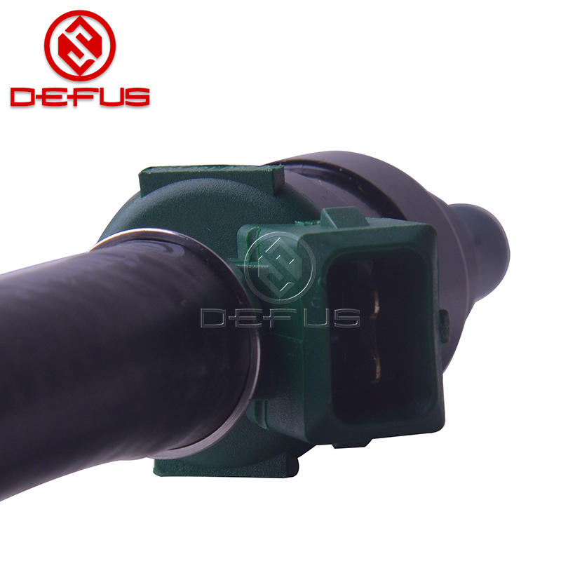 DEFUS fuel injector OEM 028015003 for Benz 8(W114) S-class(W116)