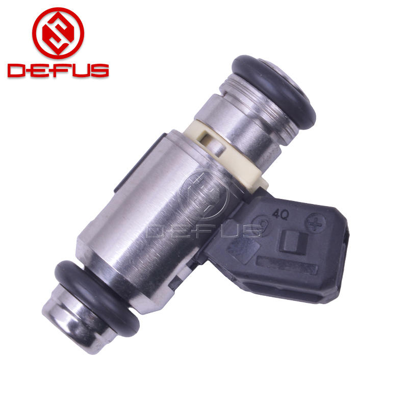 How many years of experience does DEFUS Fuel Injectors have in exports?